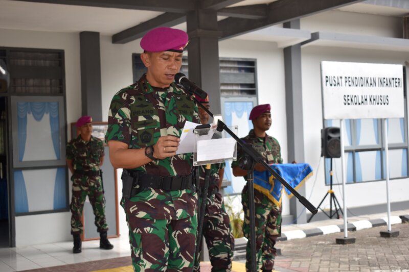 Komandan Pusdikif Letkol Marinir Brian Iwan Prang