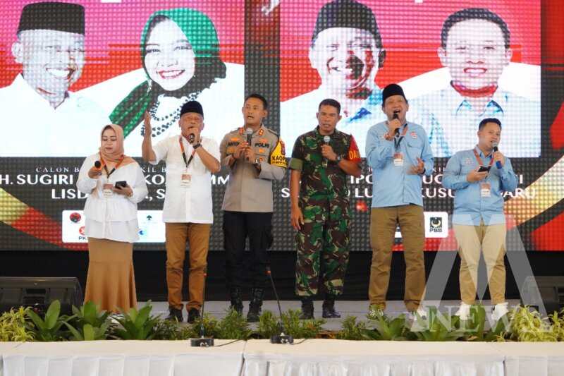 Kapolres Ponorogo AKBP Anton Prasetyo di acara Deklarasi Damai Pilkada