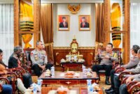 Kapolri Jenderal Listyo Sigit Prabowo temui tim pembebasan sandera Pilot Susi Air