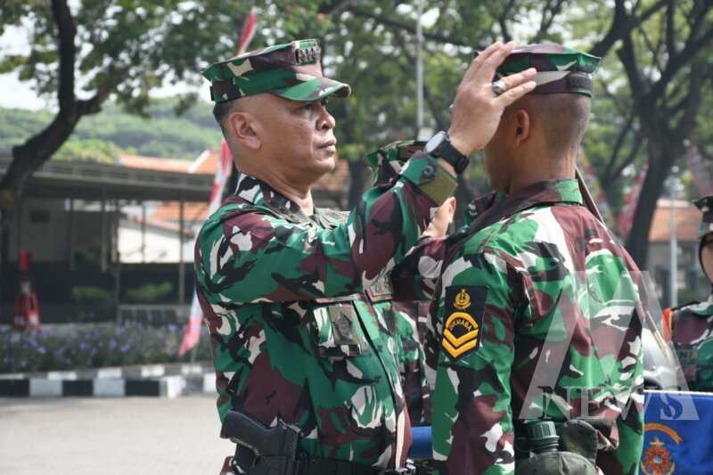 Danpuslatdiksarmil Kodiklatal Kolonel Laut (P) Irwan S.P Siagian