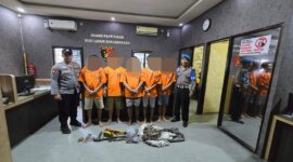 Polsek Asemrowo tangkap 6 pelaku pencurian kabel Telkom