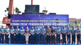 Dirum Kodiklatal Laksma TNI Dedy Junaidi hadiri Pemancangan Pembangunan Gedung Pusdik Hidros di Jakut