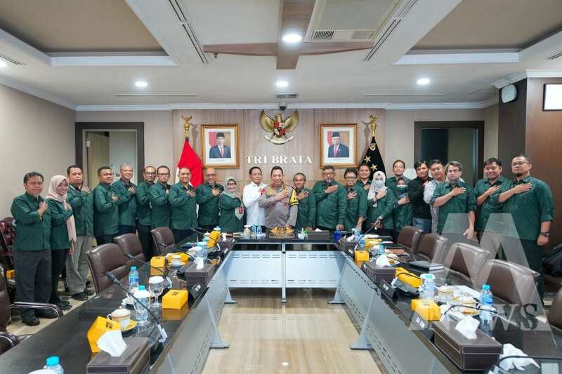 Jenderal Polisi Drs. Listyo Sigit Prabowo saat giat laporan satgassus pencegahan korupsi Mabes Polri