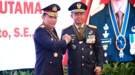 Kapolri Jenderal Listyo Sigit Prabowo bersama Panglima TNI Agus Subiyanto