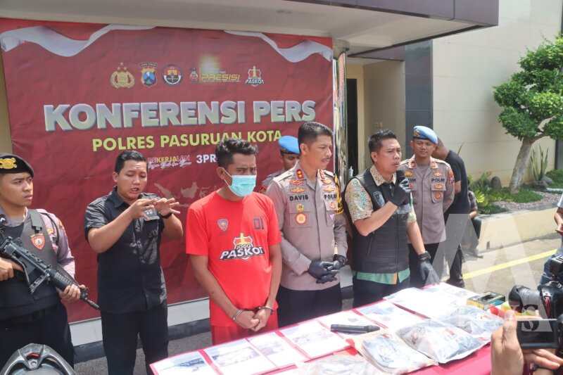 Polres Pasuruan Kota tangkap tersangka beserta barang buktinya