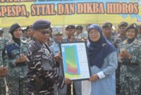 Danpusdikhidros Kodiklatal Kolonel Laut (P) Tri Ariyah Hari Saputra tutup lattek CFFP Surat Hidros