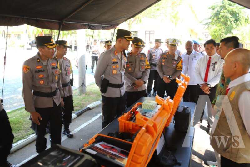 Kapolres Magetan AKBP Satria Permana cek ranmor dinas