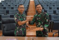 Dirlat Kodiklatal Brigjen TNI Marinir Widodo dan Brigjen TNI Marinir Joni Sulistiawan