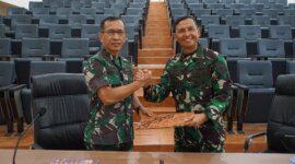 Dirlat Kodiklatal Brigjen TNI Marinir Widodo dan Brigjen TNI Marinir Joni Sulistiawan