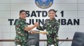 Dansatdik - 1 Tanjung Uban Kolonel Laut (P) I Gede Merta Yasa bersama Irben Itkodiklatal Kolonel Laut (S) Sahroni