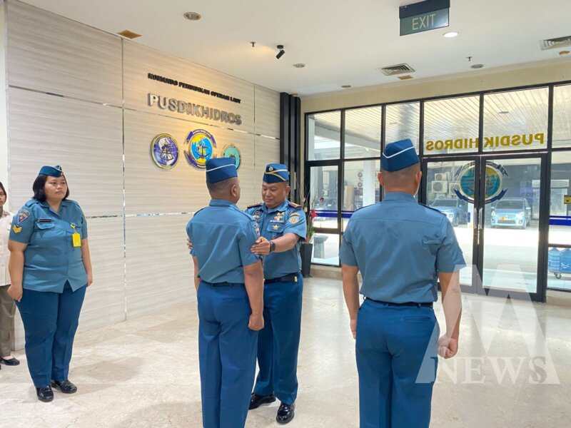 Danpusdikhidros Kodikopsla Kodiklatal Kolonel Laut (P) Tri Ariyah Hari Saputra