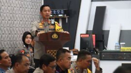 Kapolres Bojonegoro AKBP Mario Prahatinto 