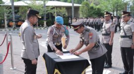 Kapolres Nganjuk AKBP Siswantoro pimpin sertijab Kapolsek dan Kasiwas