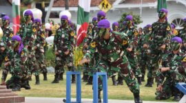 Upacara Parade Surya Senja di Gedung Negara Grahadi