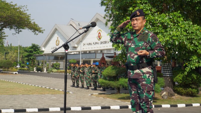 Dankodikdukum Kodiklatal Laksma TNI Dr. Taufik Arief
