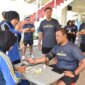 Dankodiklatal Letjen TNI Marinir Nur Alamsyah saat olahraga Golf