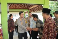 Kapolres Nganjuk AKBP Siswantoro silaturahmi Kamtibmas di Kecamatan Baron