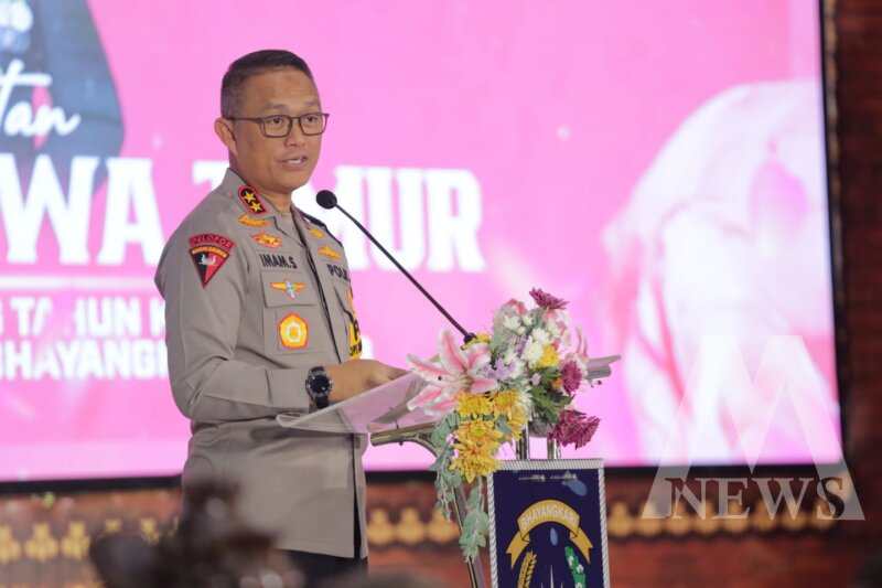 Kapolda Jatim Irjen Pol Drs. Imam Sugianto