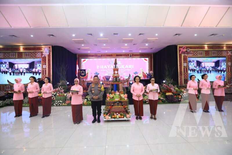 Persatuan istri anggota Polri peringati HKBG ke-72