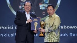 Kapolri Jenderal Listyo Sigit Prabowo terima penghargaan tokoh Inklusi Peduli Kelompok Rentan