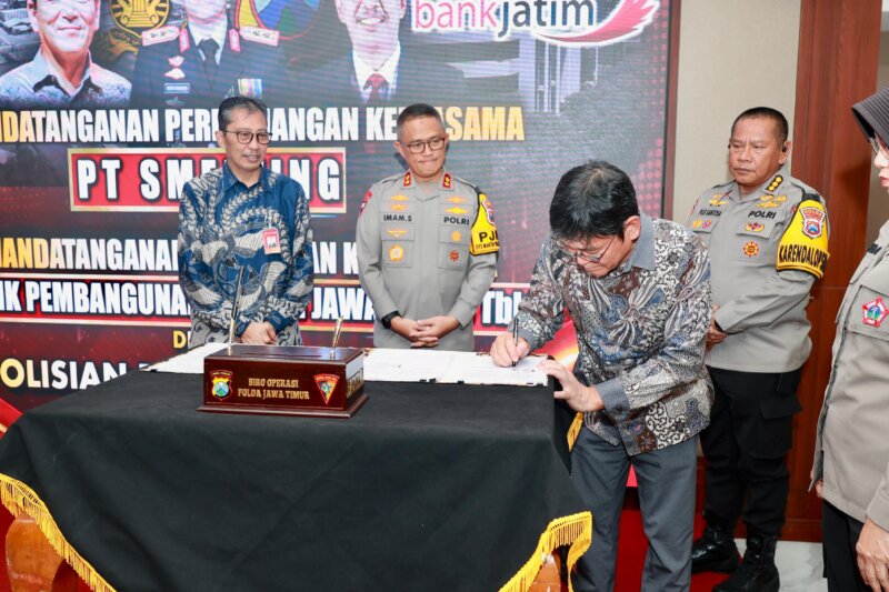 Polda Jatim bersama PT Smelting dan Bank Jatim tandatangani kerjasama