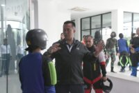 Dankodiklatal Letjen TNI Marinir Nur Alamsyah tinjau latihan di Sky Diving Simulator