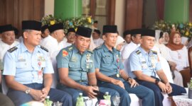 Pabandya Watpers Ban III Pers Ditum Kodiklatal Letkol Laut (KH) Miftahul Huda