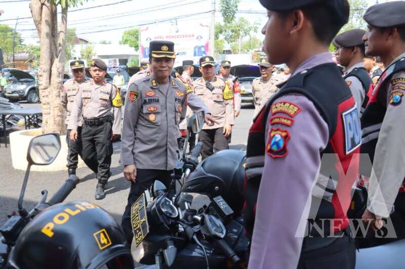 Rolog Polda Jatim cek kendaraan dan Almatsus Polres Bojonegoro