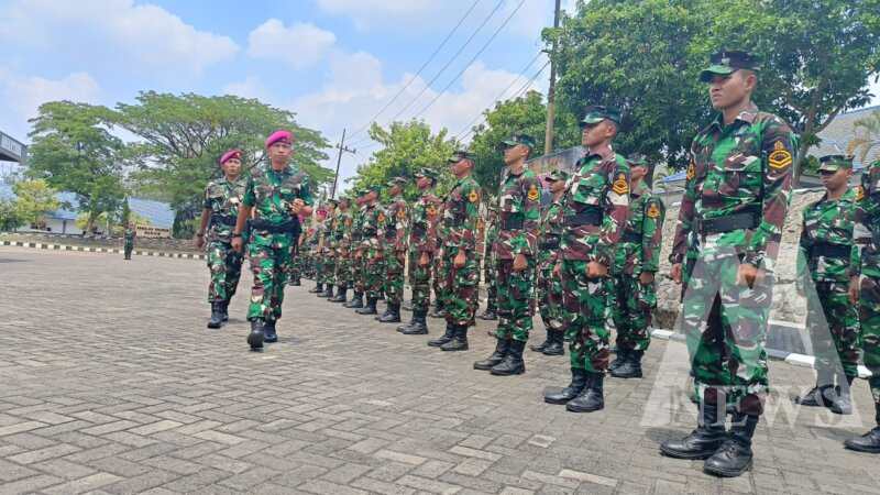 Danpusdikif Kodikmar Letkol Marinir Brian Iwan Prang
