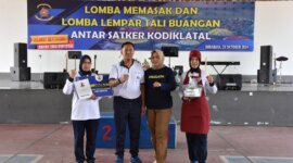 Kodiklatal gelar lomba masak dan lempar tali buangan