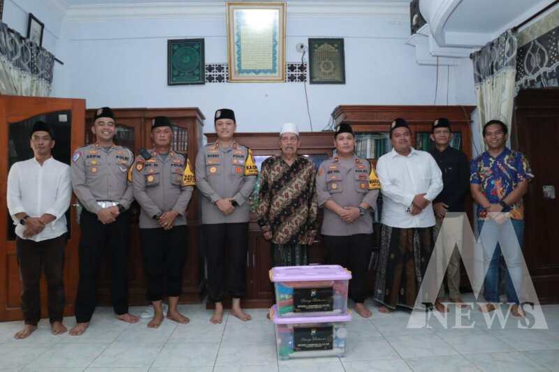 Kapolres Lamongan AKBP Bobby A. Condroputra silaturahmi ke Ponpes Sunan Drajat Paciran