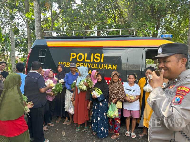 Polresta Banyuwangi peduli warga gelar Baksos Mobil Sayur tiap hari Jum'at