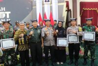 Polres Bojonegoro dan Tiga Pilar terima Anugerah Patriot Jawi Wetan II