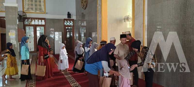 Satreskrim dan Satsabhara Polres Bojonegoro santuni anak yatim piatu