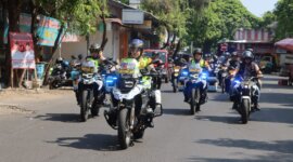 Kapolres Tulungagung AKBP Muhammad Taat Resdi patroli gunakan motor