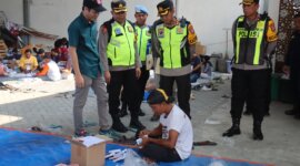 Kapolres Bojonegoro AKBP Mario Prahatinto patroli ke KPU