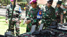 Wadirlat Brigjen TNI Joni Sulistiawan cek kesiapan personel