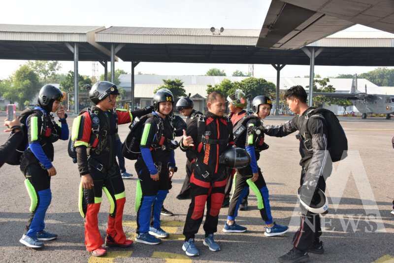 Prajurit Kowal lattek AFF Happy Landing