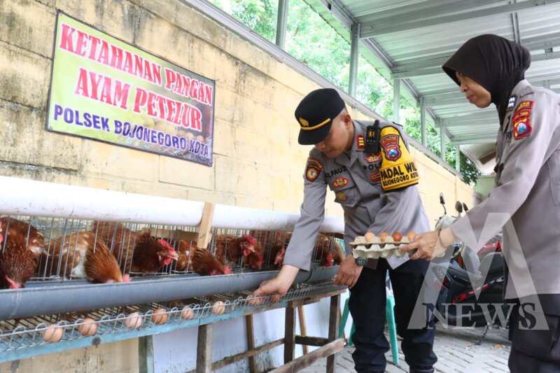 Kapolsek Bojonegoro Kota AKP Agus Elfauzi akan bagikan telur ke warga