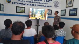 Satlantas Polres Probolinggo sosialisasi ke pemohon SIM