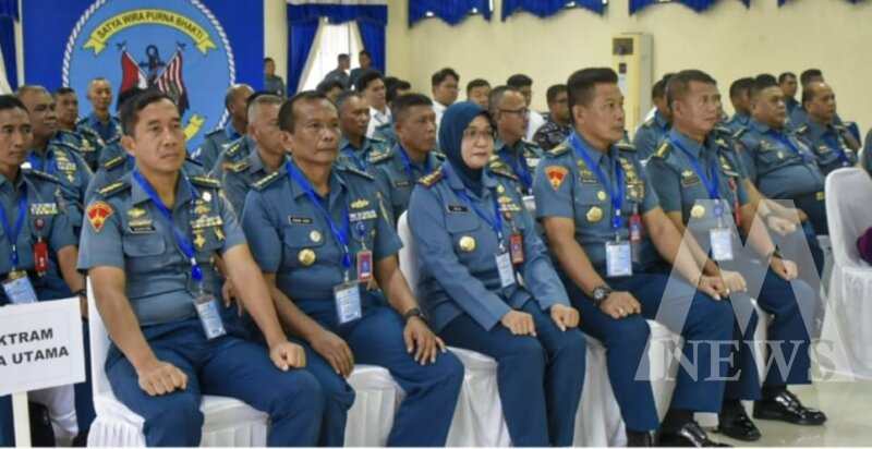 Staf Gadik Kodiklatal Kolonel Marinir Suharyono ikuti Bektram TNI AL