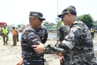 Danlanal Banyuwangi Letkol Laut (P) Hafidz sambut kedatangan pasukan militer Australia