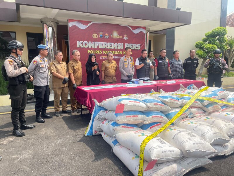 Polres Pasuruan Kota bongkar kasus penimbunan pupuk bersubsidi