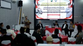 Kapolres Bojonegoro AKBP Mario Prahatinto saat berikan sambutan