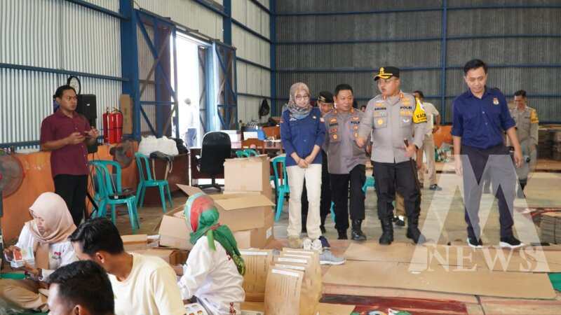 Kapolres Pacitan AKBP Agung Nugroho cek kesiapan logistik Pilkada 2024