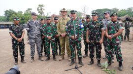 Dankodiklatal Letjen TNI Marinir Nur Alamsyah pimpin latgabma Keris Woomera 2024