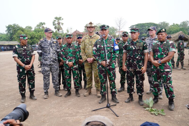 Dankodiklatal Letjen TNI Marinir Nur Alamsyah pimpin latgabma Keris Woomera 2024