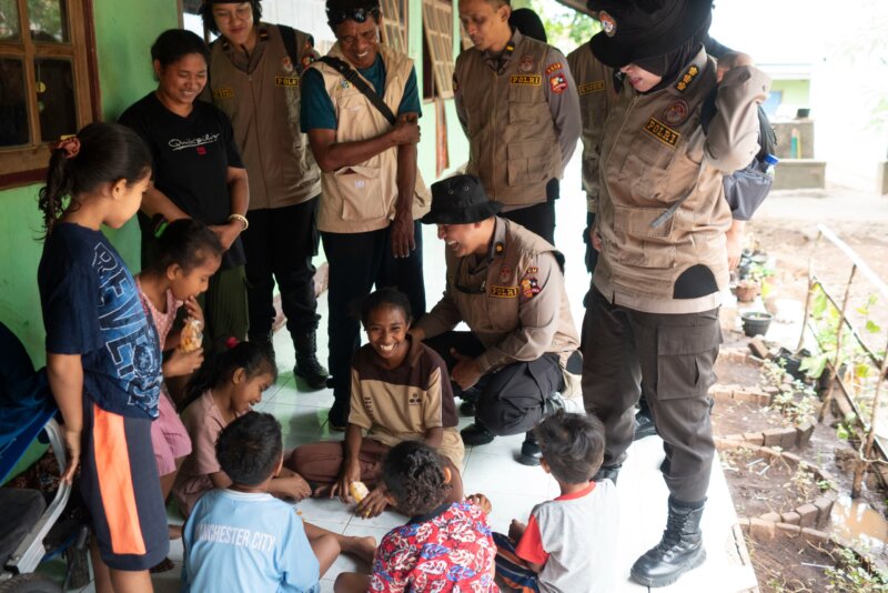 Tim Trauma Healing cek korban bencana Erupsi Gunung Lewotobi