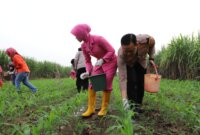 Wakapolresta Malang Kota AKBP Adhitya Pandji Anom, beserta Wakil Ketua Bhayangkari