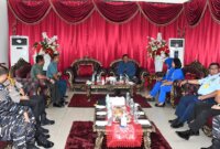 Dankodiklatal Letjen TNI Marinir Nur Alamsyah disambut Danlantamal VIII